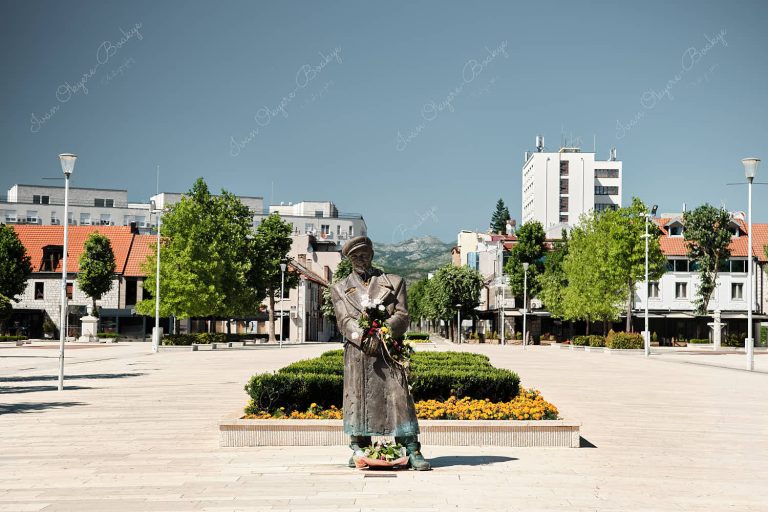 Ljubo Cupic monument in lovely Freedom Square, Niksic, Montenegro
